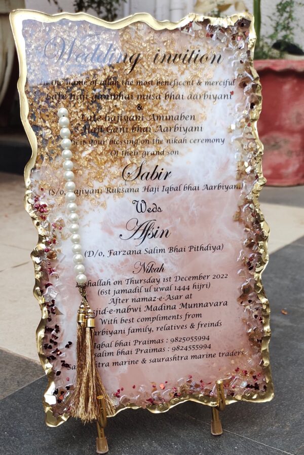 Elegant Resin Wedding Invitation Card: A Masterpiece of Craftsmanship